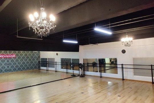 Imagen 1 de la galería del partner Black Burlesque Mx