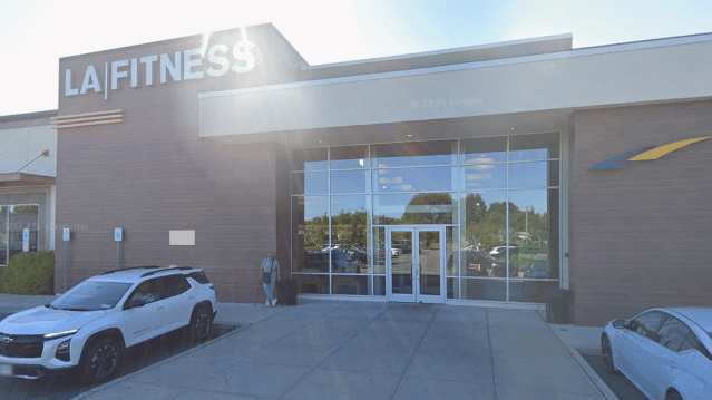 Image 2 from urSwim at LA Fitness - Huntington Station partner gallery