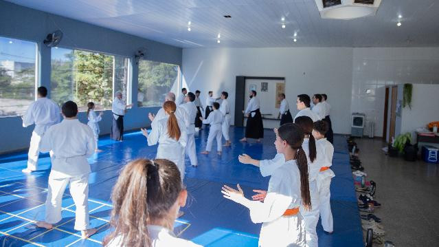 Imagem 1 da galeria do parceiro Aikidoo Kawai Shihan Maringá