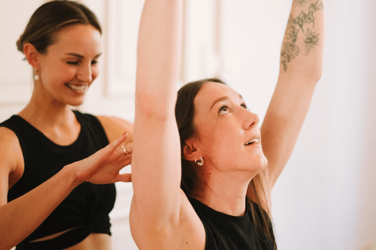Bild 1 von flowing moms | yoga, schwangerschaftsyoga und fitness für mamas bonn Partnergalerie