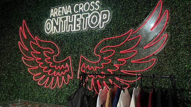 Imagem 1 da galeria do parceiro Studio Cross on the top