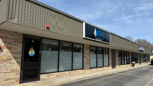 Image 2 from The Plunge Experience partner gallery