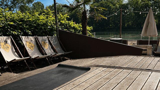 Bild 2 von YogaThrive x Riverbeach Partnergalerie