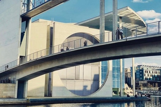 Bild 2 von Bachata Dance Classes Berlin Mitte Partnergalerie