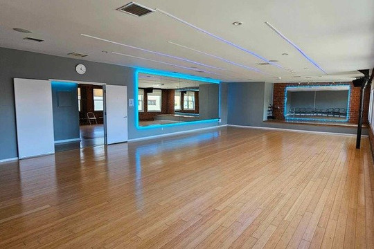 Image 2 from Dancer University partner gallery