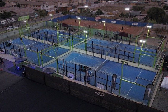 Imagen 1 de la galería del partner Hamburg Padel Center