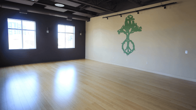 Image 3 de la galerie du partenaire Shanti Hot Yoga Bedford