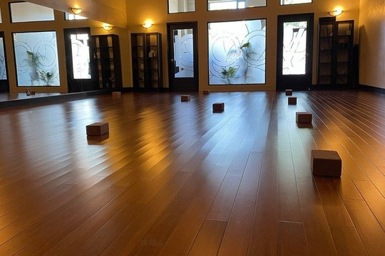 Image 1 from Peacebank Yoga partner gallery