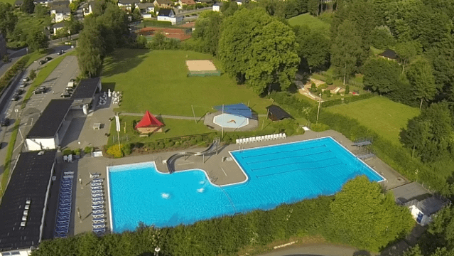 Bild 1 von Freibad Hilchenbach Partnergalerie