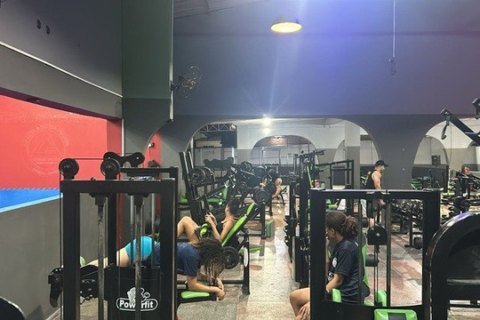 Imagem 2 da galeria do parceiro Academia MacroFit