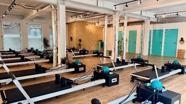 Image 3 from LevelOut - Manor House partner gallery