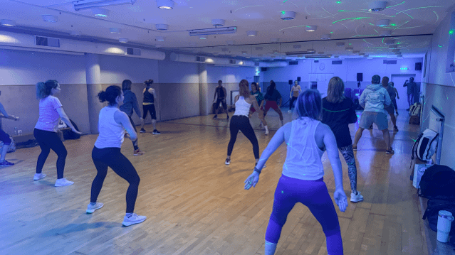 Bild 3 von Zumba by Jari - TSV Neuhausen-Nymphenburg Partnergalerie