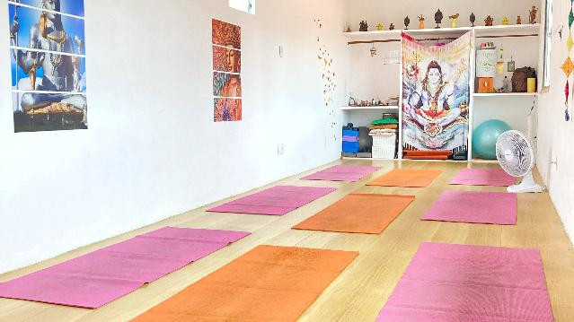 Imagem 1 da galeria do parceiro Yoga Plenitude - Centro de Yoga