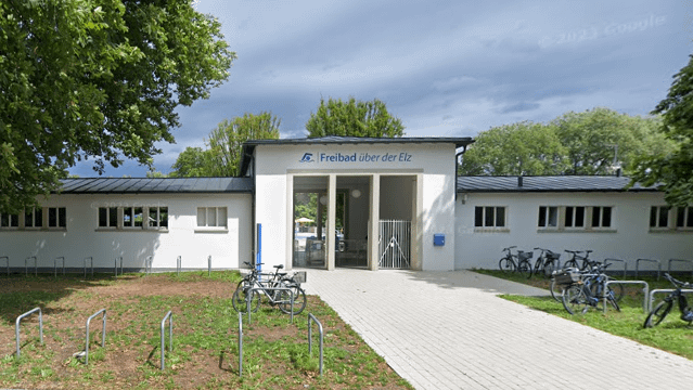 Bild 2 von Freibad über der Elz Partnergalerie