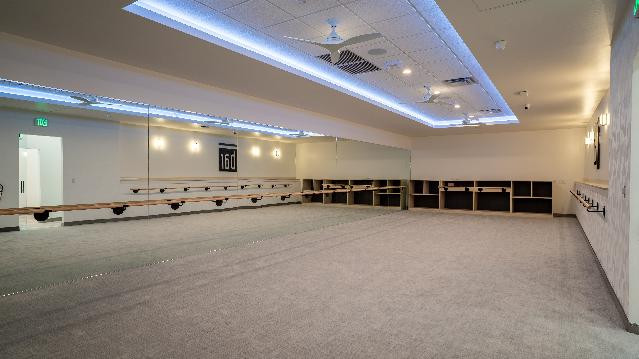 Image 3 from The Bar Method Round Rock partner gallery