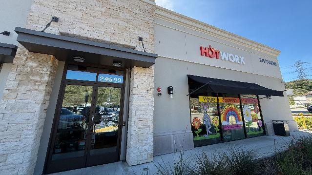 Image 1 from HOTWORX Copper Hill partner gallery