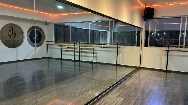 Imagen 1 de la galería del partner The Backstage Studio