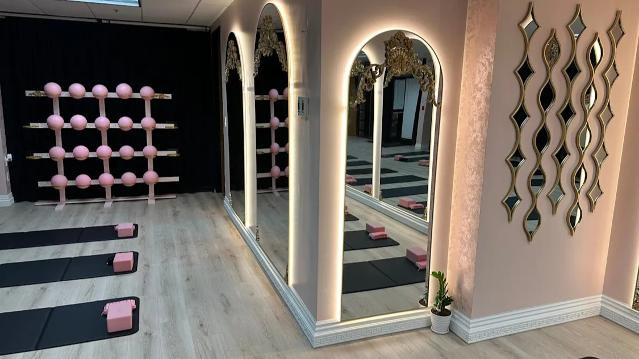 Image 3 from Emosa Pilates - Newport Beach partner gallery