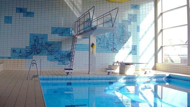 Bild 2 von Adolf-Ehrmann-Bad Neureut Partnergalerie