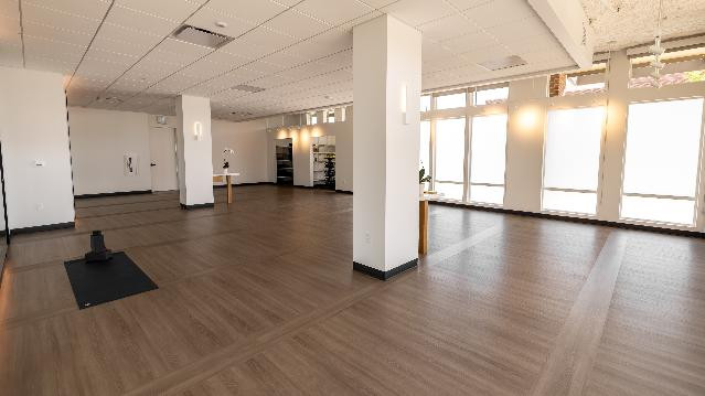 Image 1 from Yoga Pearl North Boulder partner gallery