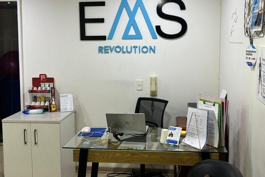 Imagen 1 de la galería del partner EMS REVOLUTION PROVIDENCIA