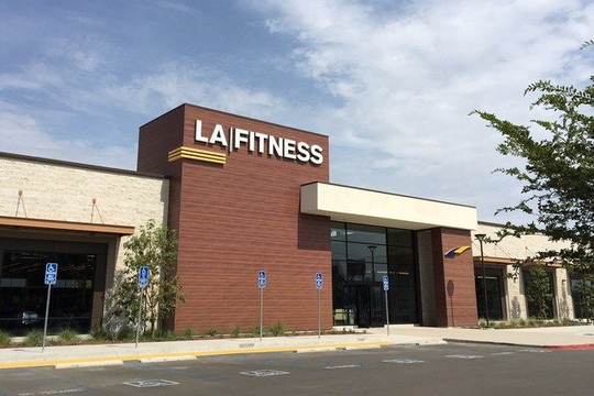 Image 2 from LA Fitness - ARROWHEAD partner gallery