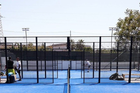 Immagine 2 dalla galleria del partner Averno padel club