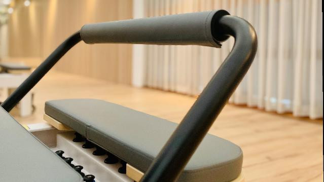 Bild 1 von Pilates by Tschusov, me Cloppenburg Partnergalerie