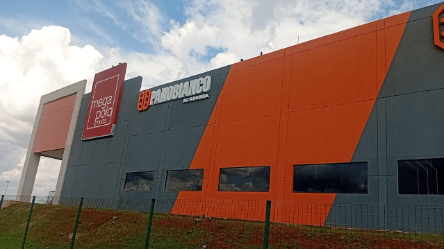 Imagem 2 da galeria do parceiro Panobianco Mega Polo