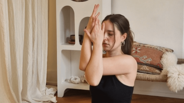 Bild 3 von Gentle Flow Yoga mit Jolina @ Soma Space Partnergalerie