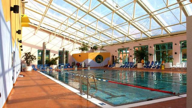 Bild 2 von Webalu Hallen- und Freibad Partnergalerie