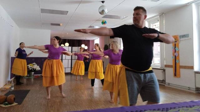 Bild 2 von Halau Hula Makahikina Partnergalerie