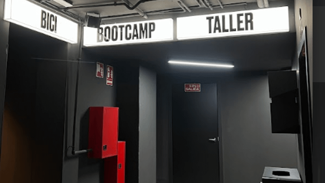 Imagen 2 de la galería del partner Commando Studio Velázquez