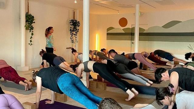 Image 1 from Cloudbreak Yoga partner gallery