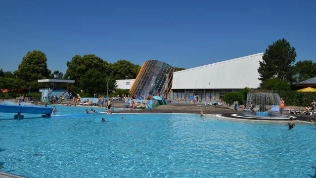 Bild 2 von HallenFreizeitBad Bornheim Partnergalerie