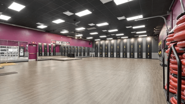 Image 3 from Crunch Fitness - Normal partner gallery