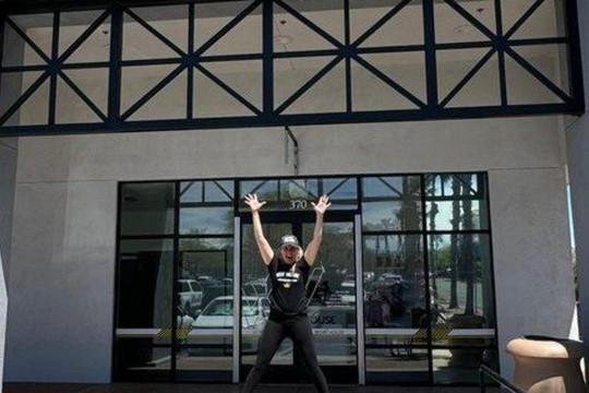 Image 2 from Row House Henderson partner gallery