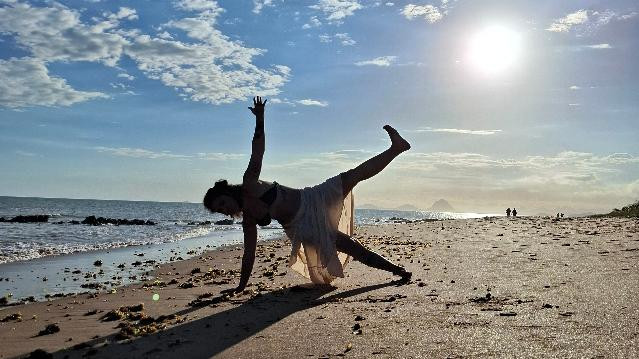 Imagem 1 da galeria do parceiro Incluir Yoga