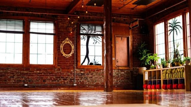 Image 1 de la galerie du partenaire Aura House - Brampton