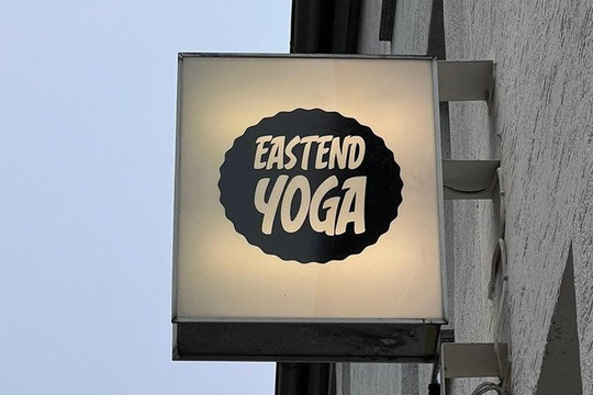 Bild 2 von Eastend Yoga Partnergalerie