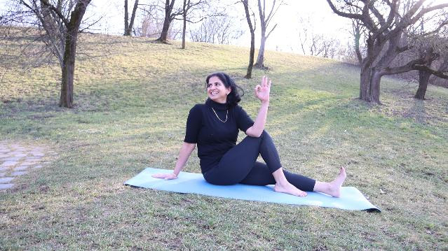 Bild 3 von Om Yoga - SaniPlus Gesundheitsforum Riem Partnergalerie