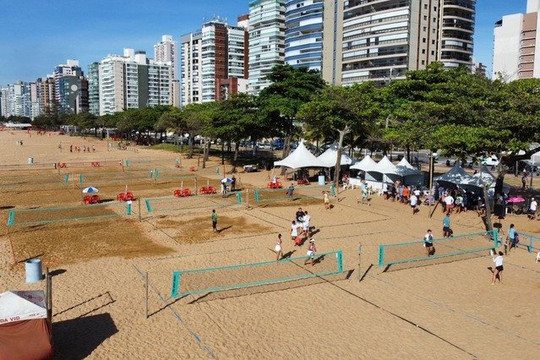 Imagem 1 da galeria do parceiro Mar Dourado Beach Tennis