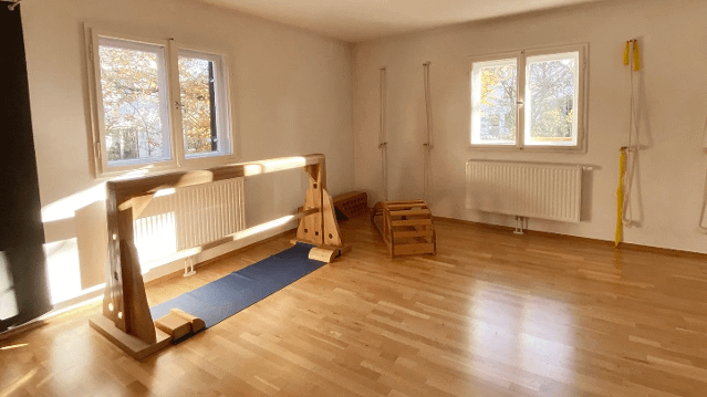 Bild 2 von Diviva Iyengar Yoga Partnergalerie