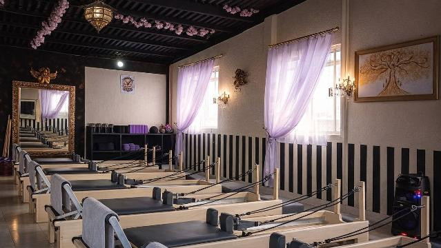 Imagen 1 de la galería del partner Sana Tentación Pilates y Barré Studio Metepec