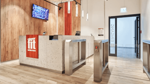 Bild 2 von Clever Fit Dresden-Waldschlösschen Partnergalerie