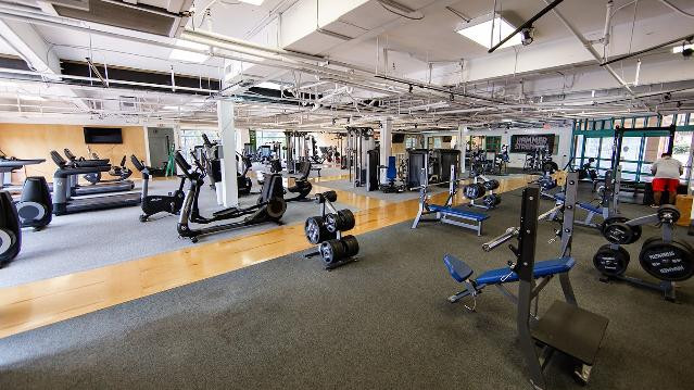 Image 2 from The Club Maui Kahului partner gallery