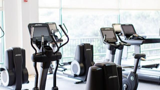 Image 3 from The Club Maui Kahului partner gallery