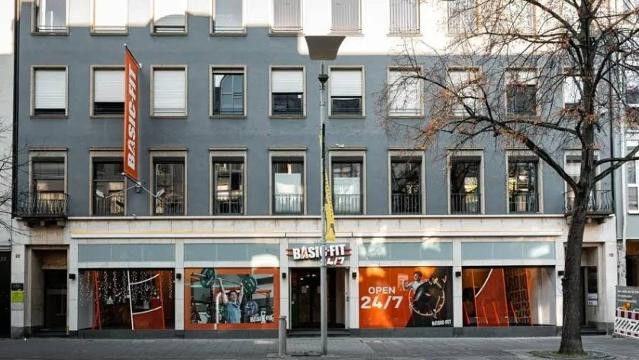 Bild 2 von Basic-Fit Koblenz Schloßstraße 18 Partnergalerie