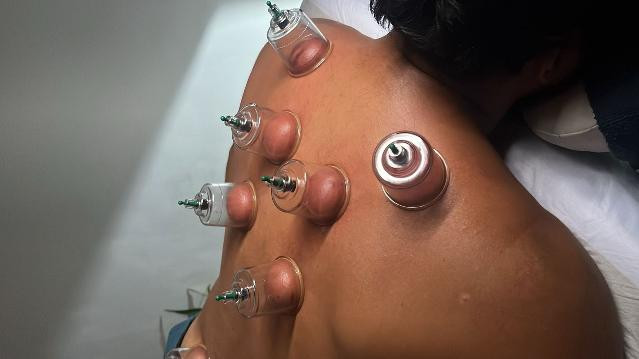 Imagem 1 da galeria do parceiro Thalita Sodré - Massoterapia