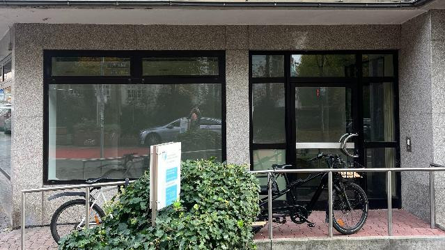 Bild 2 von Drops Barre Nordend-West (FFM) Partnergalerie